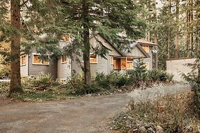 03mbh -12-bdrm - 3.5-bath - Wifi - Pets Ok - Sleeps 26 12 Bedroom Home