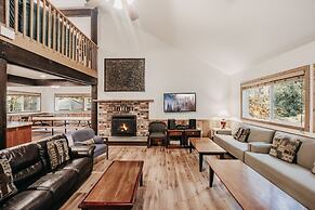 03mbh -12-bdrm - 3.5-bath - Wifi - Pets Ok - Sleeps 26 12 Bedroom Home