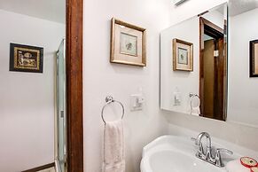 31sw - Fireplace - Wifi - Washer/dryer - Sleeps 4 2 Bedroom Home by Re