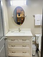 Gulf Tower 8b 2 Bedroom Condo by RedAwning