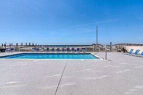 Gulf Tower 8b 2 Bedroom Condo by RedAwning