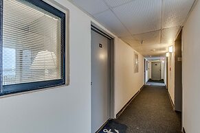 Gulf Tower 8b 2 Bedroom Condo by RedAwning