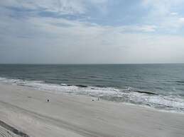 Gulf Tower 8b 2 Bedroom Condo by RedAwning