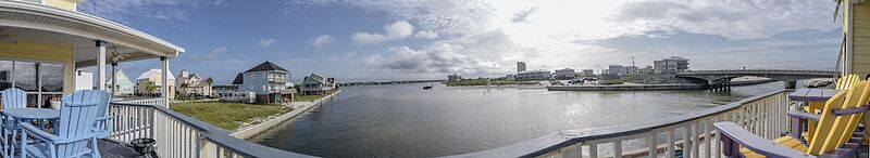 The Pelican 4 Bedroom Home by RedAwning