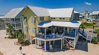 The Pelican 4 Bedroom Home by RedAwning