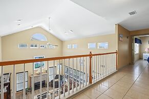 The Pelican 4 Bedroom Home by RedAwning