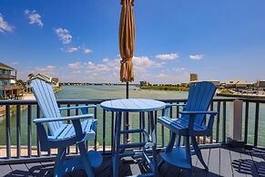 The Pelican 4 Bedroom Home by RedAwning