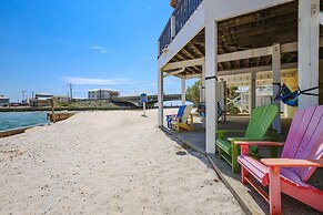 The Pelican 4 Bedroom Home by RedAwning