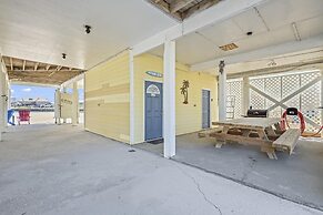 The Pelican 4 Bedroom Home by RedAwning