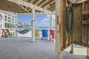 The Pelican 4 Bedroom Home by RedAwning