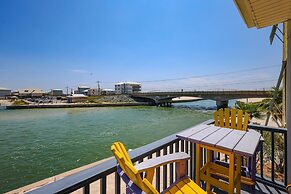 The Pelican 4 Bedroom Home by RedAwning