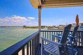 The Pelican 4 Bedroom Home by RedAwning