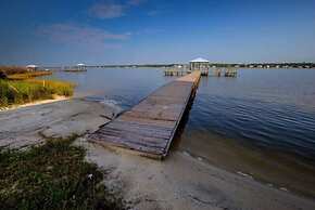 The Pelican 4 Bedroom Home by RedAwning