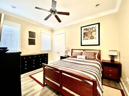 Beach Club Cottage 20 by ALBVR