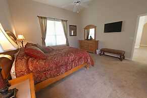 Luxury Home Close by Theme Parks