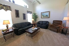 Luxury Home Close by Theme Parks