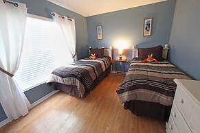 Gorgeous Homes with Golf Course View