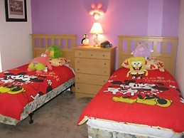 Comfortable Villa Close by Theme Parks