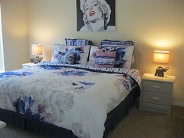 Comfortable Villa Close by Theme Parks