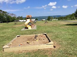 Upper Clements Cottages