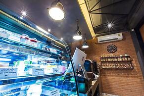 Loftmania Boutique Hotel