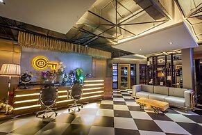 Loftmania Boutique Hotel