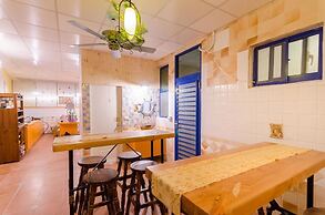 Santorini Music Family B&B