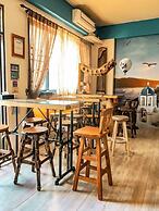 Santorini Music Family B&B