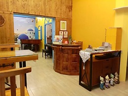 Santorini Music Family B&B