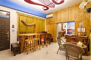 Santorini Music Family B&B