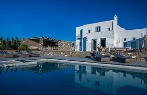 Aelia Paros Villas