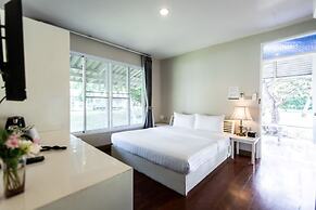 Bangsaen Heritage Hotel