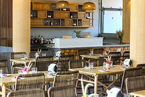 Bangsaen Heritage Hotel