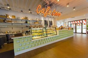 Bangsaen Heritage Hotel