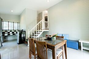 Bangsaen Heritage Hotel