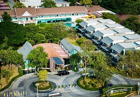 Bangsaen Heritage Hotel