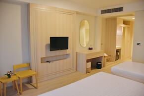 Bangsaen Heritage Hotel