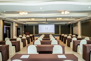 Bangsaen Heritage Hotel