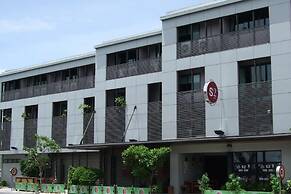 S2 Hotel