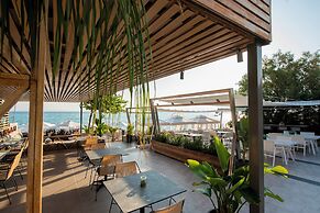 Ostria Sea Side Hotel