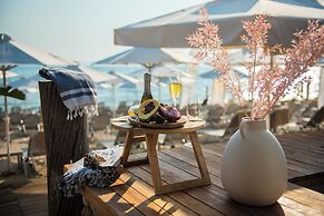 Ostria Sea Side Hotel