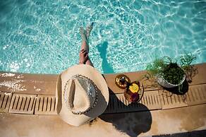 Ostria Sea Side Hotel