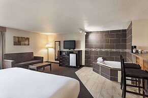 AmericInn by Wyndham La Crosse Riverfront-Conference Center