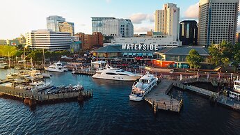 Hilton Norfolk The Main