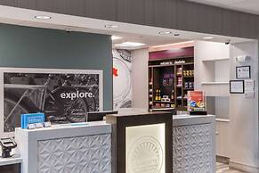 Hampton Inn & Suites Charlotte/Ballantyne