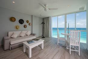 Oleo Cancun Playa All Inclusive Resort