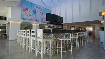 Oleo Cancun Playa All Inclusive Resort