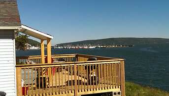 Beautiful Seaside Cottage