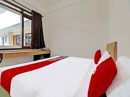 OYO 1699 Verona Residence