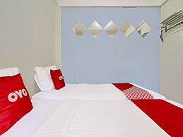 OYO 1699 Verona Residence